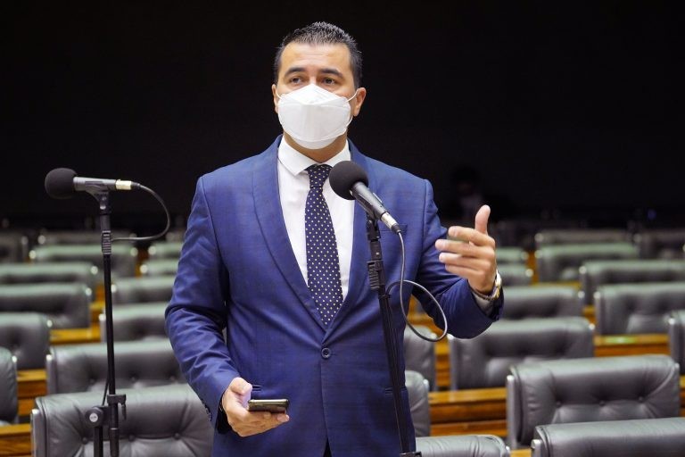 Miranda lembrou que uma lei de 2019 já mudou essas regras de publicação - (Foto: Will Shutter/Câmara dos Deputados)