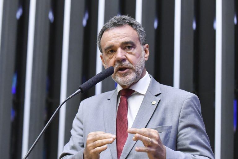 Deputado Daniel Almeida, autor da proposta - (Foto: Zeca Ribeiro/Câmara dos Deputados)