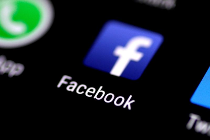 Usuários do Facebook tiveram dados pessoais vazandos na internet - (Foto: REUTERS/Thomas White/Foto de arquivo)