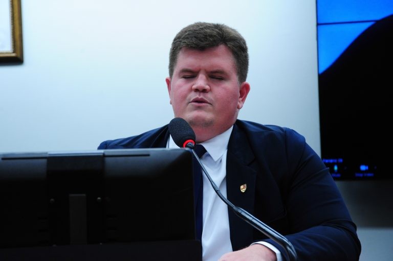 Rigoni preside o debate desta terça - (Foto: Billy Boss/Câmara dos Deputados)