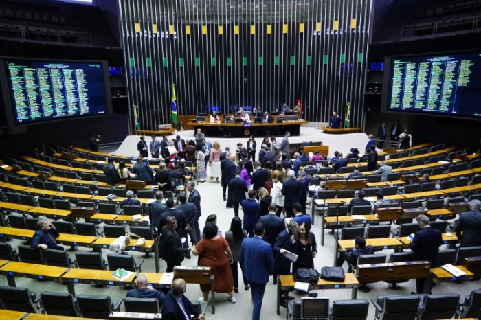 Sessão ordinária do Plenário da Câmara dos Deputados - (Foto: Pablo Valadares/Câmara dos Deputados)