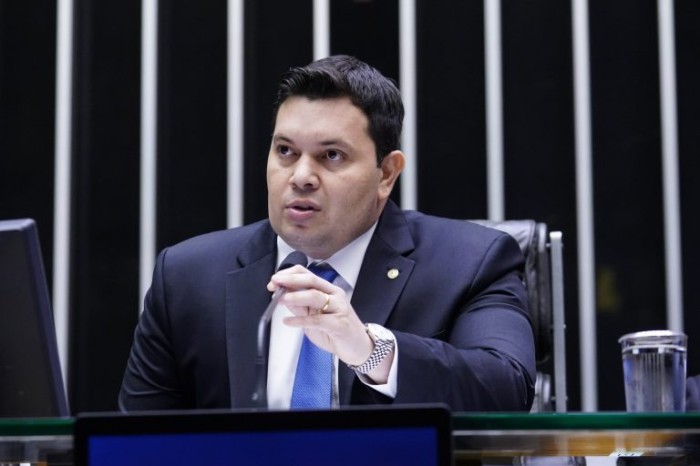 O novo presidente, deputado Acácio Favacho - (Foto: Pablo Valadares/ Câmara dos Deputados)