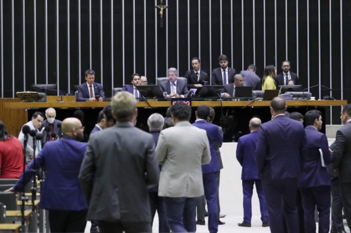 Deputados na sessão do Plenário desta quinta-feira - (Foto: Bruno Spada/Câmara dos Deputados)