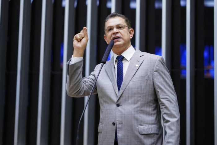 Cavalcante: objetivo da proposta é preservar a imunidade sobre opiniões, palavras e votos - (Foto: Pablo Valadares/Câmara dos Deputados)