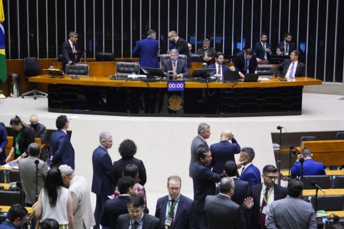 A MP foi votada na sessão do Plenário desta quarta-feira - (Foto: Pablo Valadares/Câmara dos Deputados)