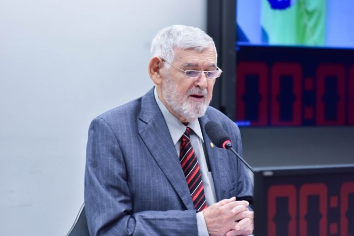 Luiz Couto propôs a realização da audiência - (Foto: Zeca Ribeiro / Câmara dos Deputados)