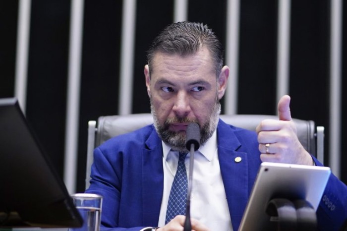 Deputado Marangoni, relator da proposta na CCJ - (Foto: Pablo Valadares / Câmara dos Deputados)