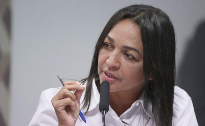 Eliziane Gama questionou providências para desmobilizar acampamentos em Brasília - (Foto: Bruno Spada / Câmara dos Deputados)