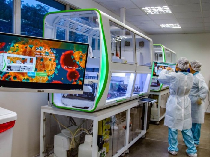 Além de reconhecimento, o prêmio visa estimular a capacitação de mais mulheres cientistas - (Foto: Peter Ilicciev/Fiocruz)