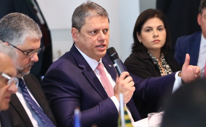 Tarcísio de Freitas: “Não podemos deixar a reforma tributária escorrer pelas mãos” - (Foto: Marina Ramos / Câmara dos Deputados)