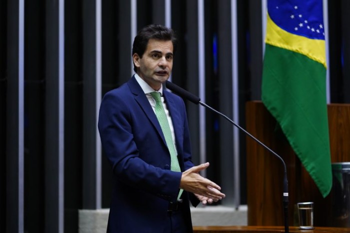Garcia apresentou projeto após STF definir que decisão envolvendo tributo é anulada quando a Corte firma que tributo é válido em novo julgamento - (Foto: Pablo Valadares/Câmara dos Deputados)