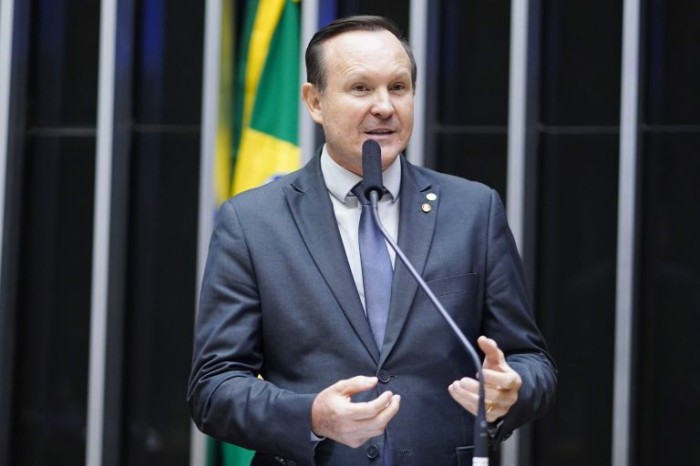 Márcio Honaiser: objetivo é incentivar a inclusão das pessoas com deficiência - (Foto: Pablo Valadares/Câmara dos Deputados)