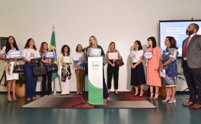 Um grupo de trabalho da Câmara discute o assunto - (Foto: Zeca Ribeiro / Câmara dos Deputados)