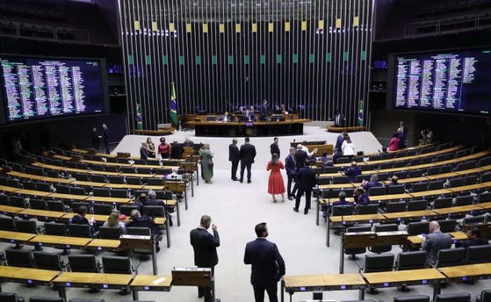 Deputados participam de sessão no Plenário - (Foto: Bruno Spada/Câmara dos Deputados)