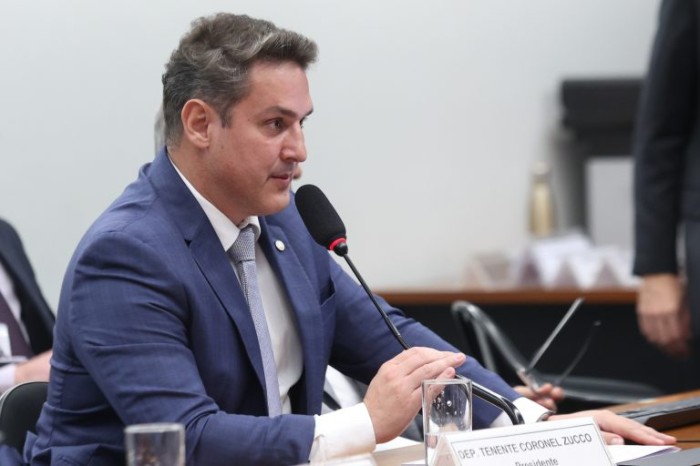 Zucco considera que projeto garante a fonte de custeio para funcionamento à Rede-Lab - (Foto: MyKe Sena/Câmara dos Deputados)