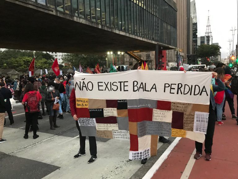Manifestação em São Paulo contra as mortes no Jacarezinho - (Foto: Roberto Parizotti/FotosPublicas)