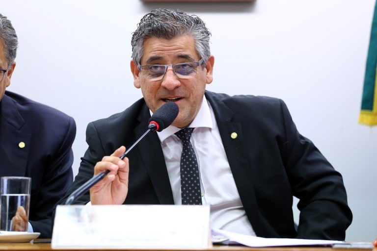 Crispim: projeto reconhece a guarda municipal como autêntico detentor de poder de polícia - (Foto: Vinicius Loures/Câmara dos Deputados)